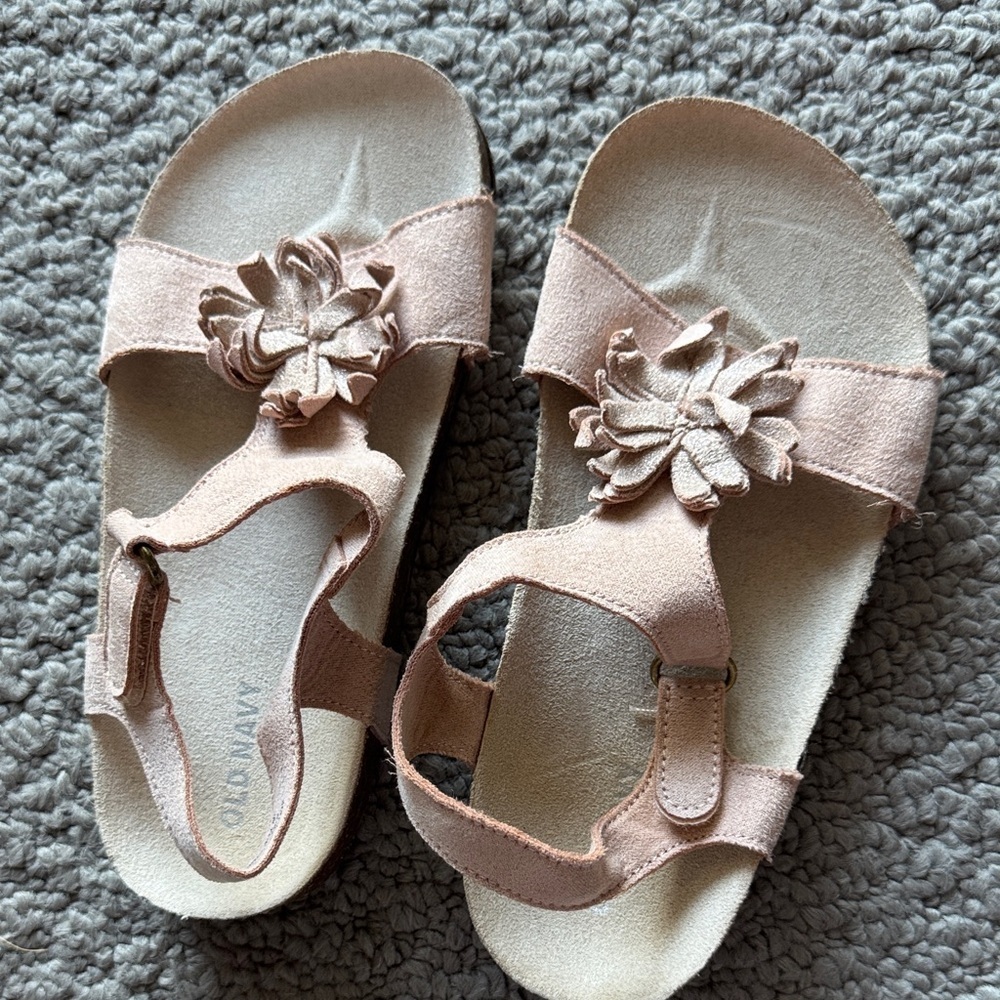 Old Navy Blush Pink Floral Suede Girls Sandals - Picture 5 of 5